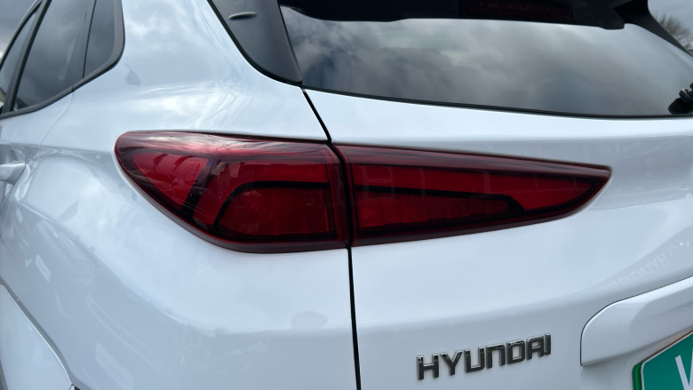 Hyundai KONA 150kW Premium 64kWh 5dr Auto Electric Hatchback